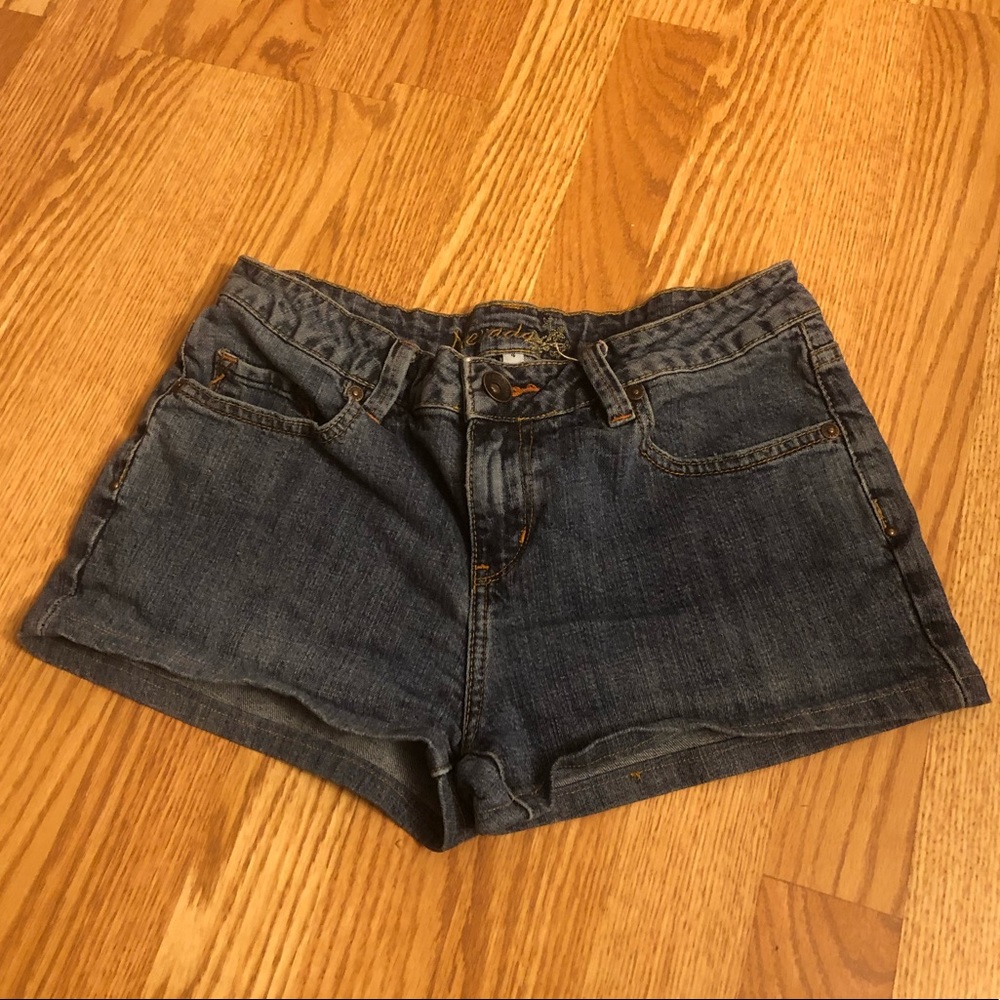 NEVADA - Blue Jean Shorts!